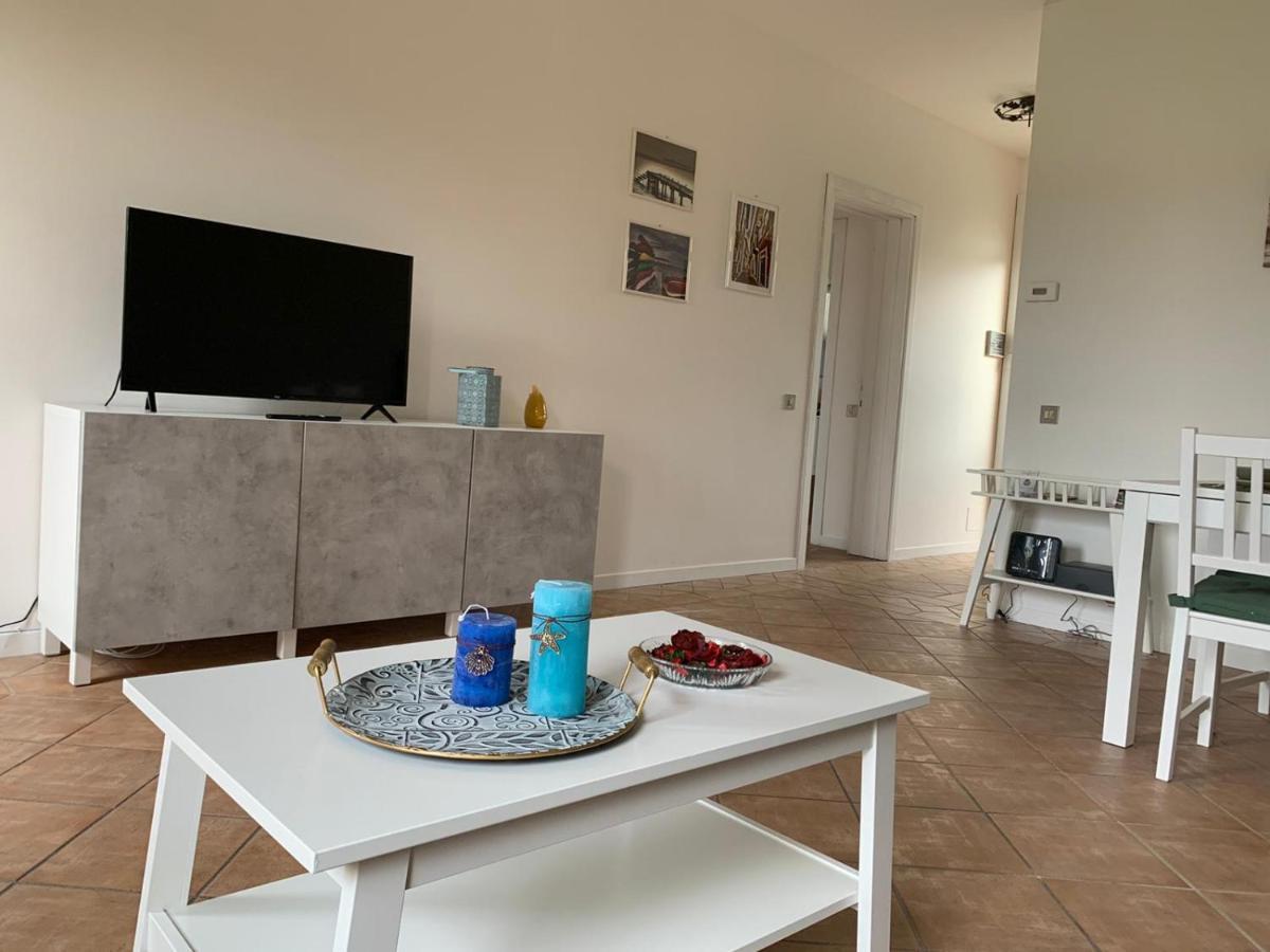 Casa Biancoliva Apartment Toscolano Maderno Bagian luar foto
